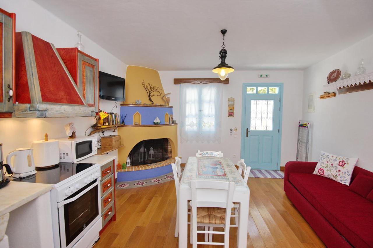 Stella'S Traditional House. Alonnisos Town Bagian luar foto